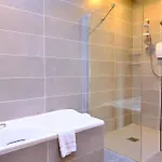 4 Bedroom House By Travel Lets Homes With Atlantic View * Downings