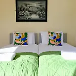 4 Bedroom House By Travel Lets Homes With Atlantic View