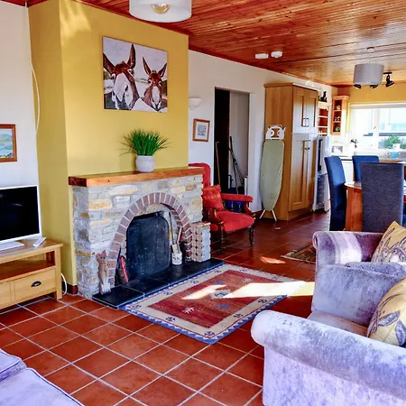 4 Bedroom House By Travel Lets Homes With Atlantic View *