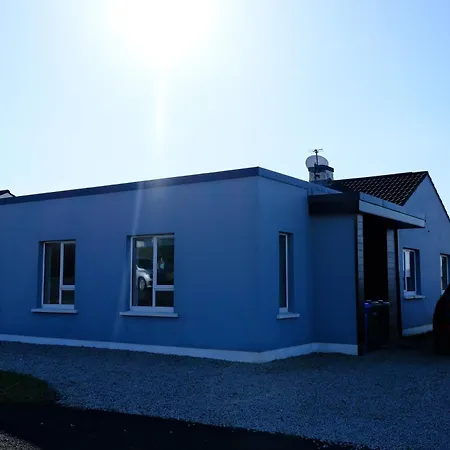 4 Bedroom House By Travel Lets Homes With Atlantic View Vakantiehuis Downings