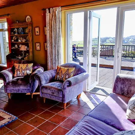 4 Bedroom House By Travel Lets Homes With Atlantic View *